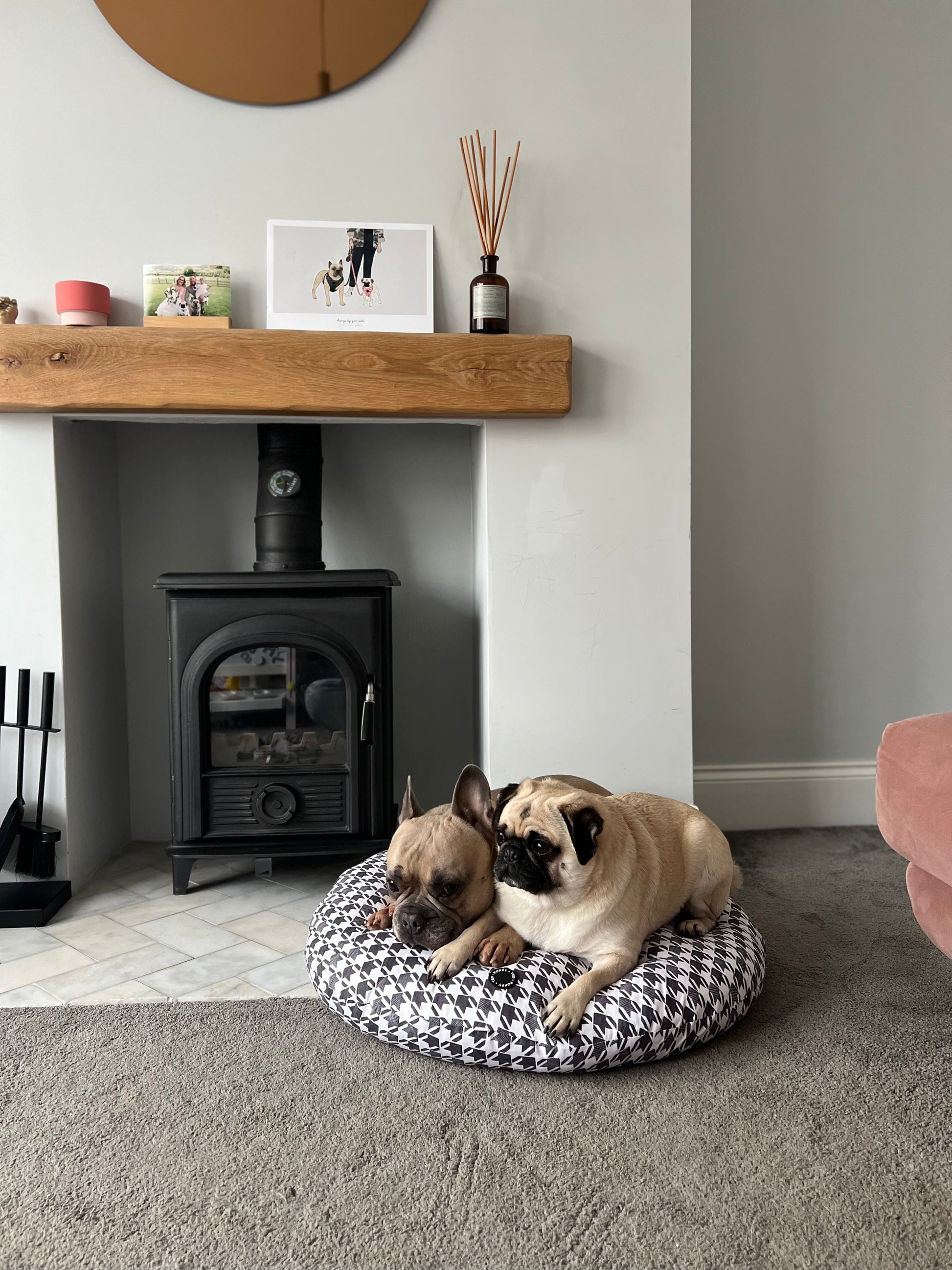 Houndstooth Round Dog Beds Poppy Ted